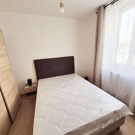 Moderne Lumineux Pres Et Commerces - Fr-1-675-51 Boulogne-sur-Mer